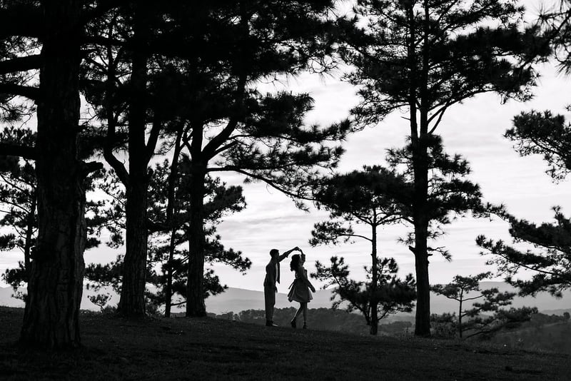 Romantic Dances